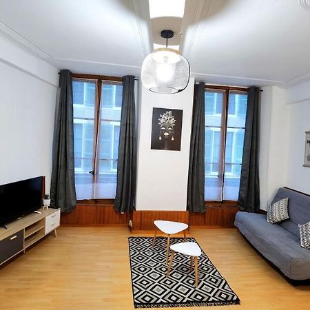 Charmant T2 Meuble Quartier Chateau De Pau Kültér fotó